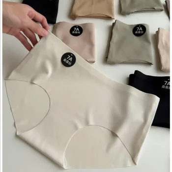 ১পিস ব্রা + ১পিস পেন্টি মোট ২পিস